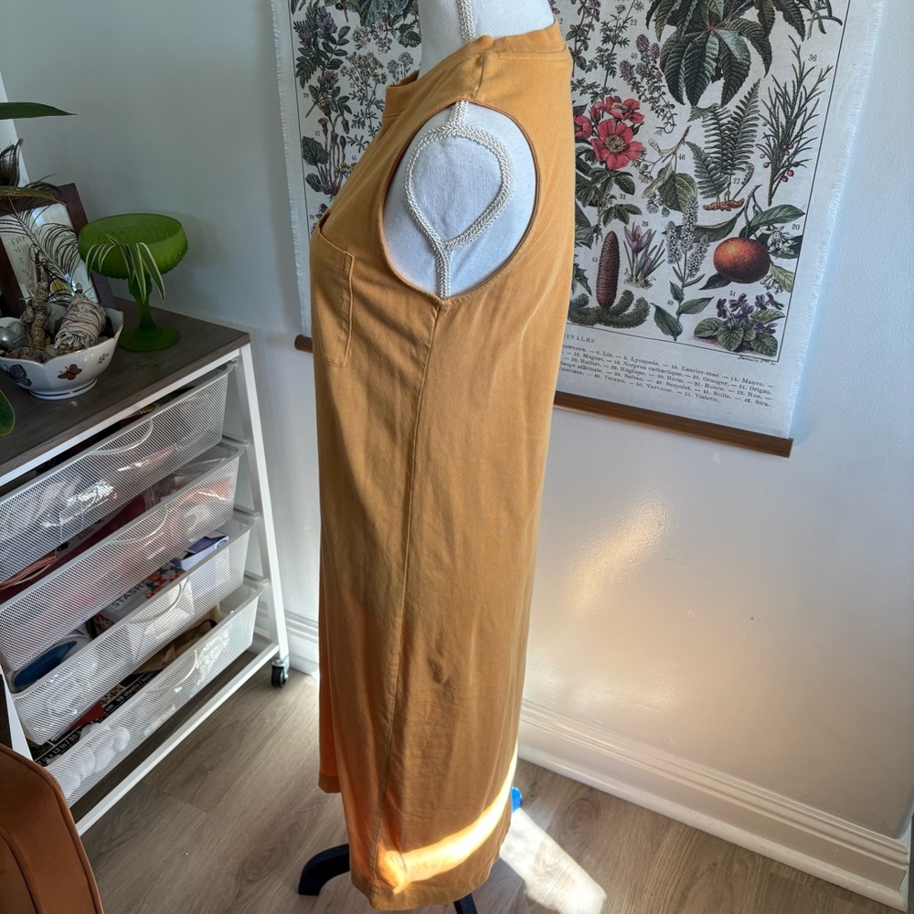 🚨Everlane Sleeveless Midi Dress in Mustard Small - Picture 3 of 6